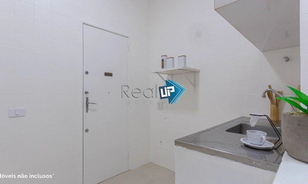 Apartment, 66 m², with wood or laminate floors — photo 10