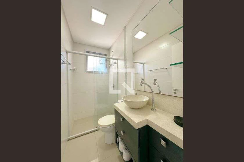 Furnished apartment with 2 bedrooms and an en-suite suite — photo 21