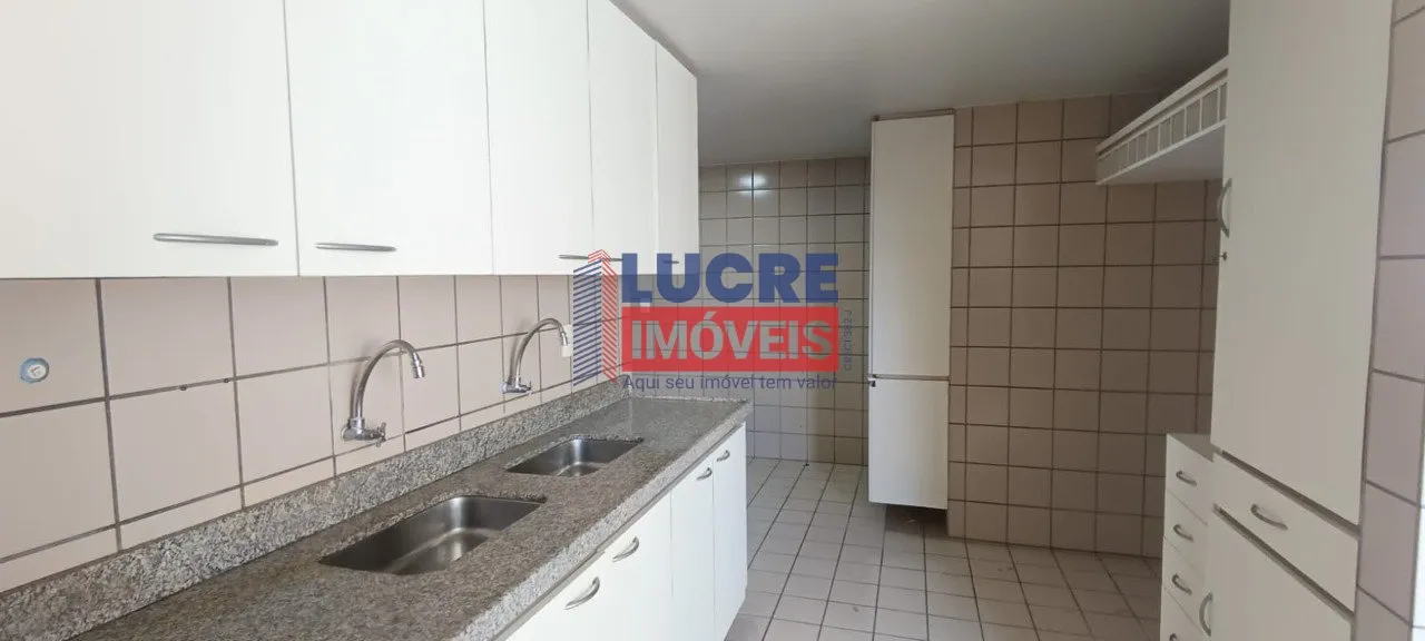 Apartment with 4 bedrooms, 2 en-suite rooms and 2 parking — photo 17