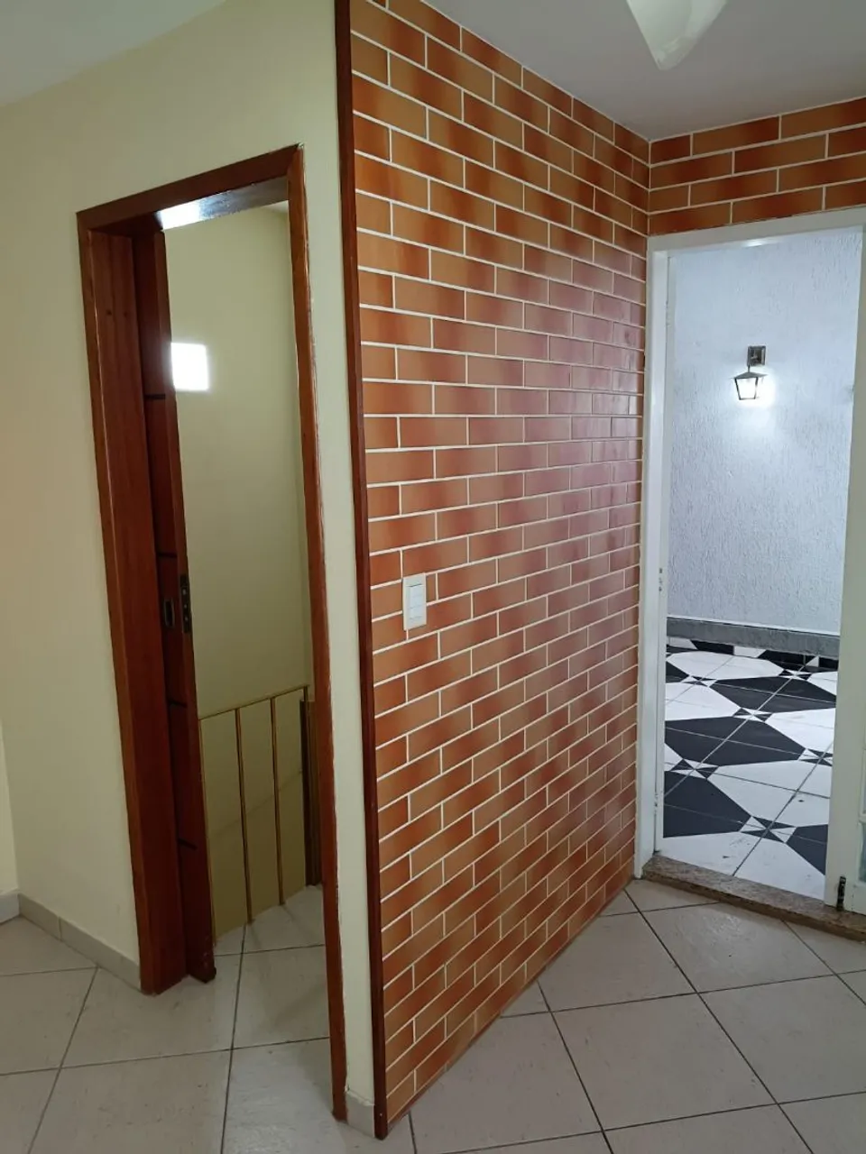 3-bedroom house with a home office — photo 17