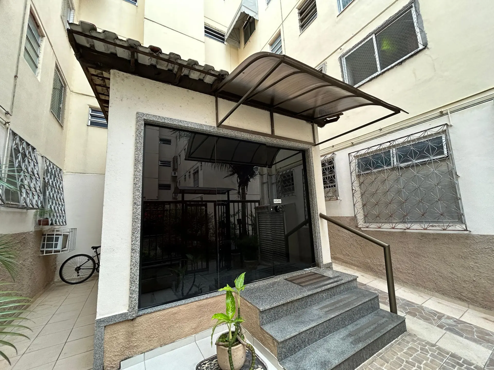 2-bedroom apartment with a washing machine in Rio de Janeiro — photo 12