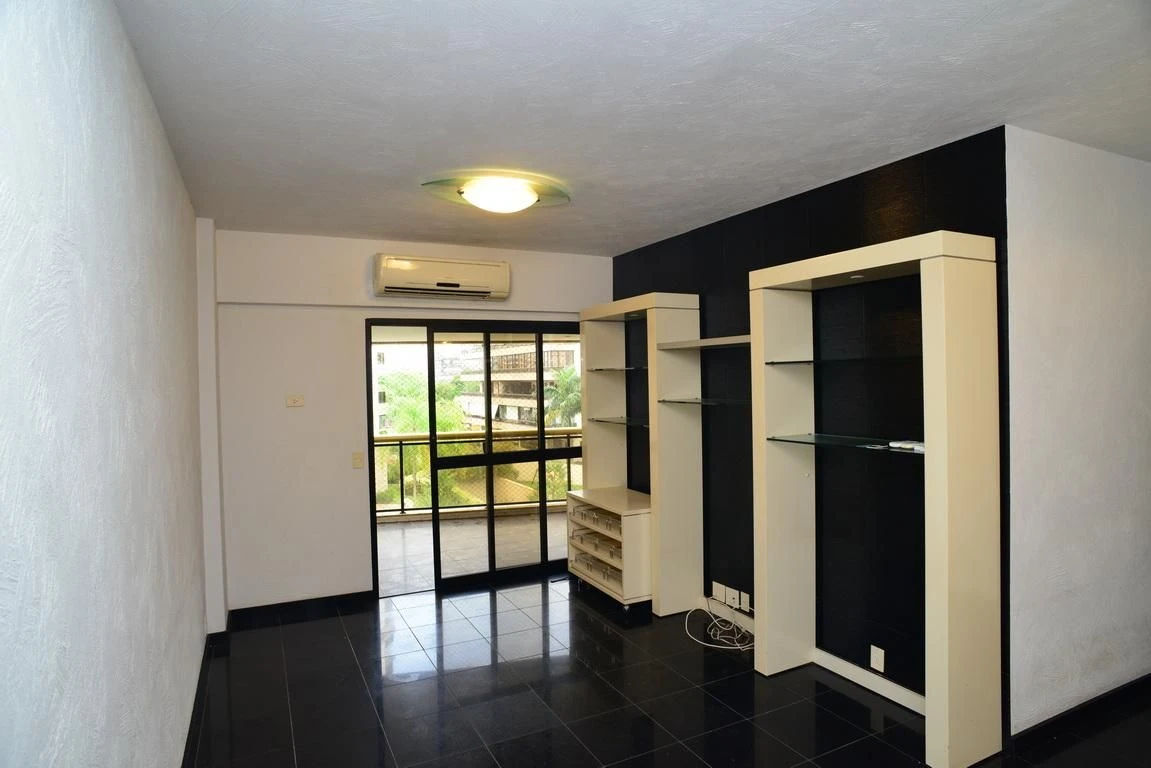 Apartamento com 3 quartos e 2 vagas, com varanda
