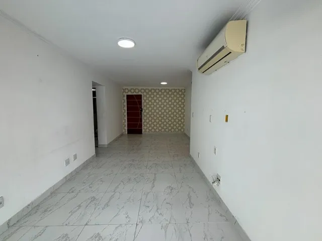 Glass-enclosed balcony in a 3-bedroom apartment, 94 m² — photo 11
