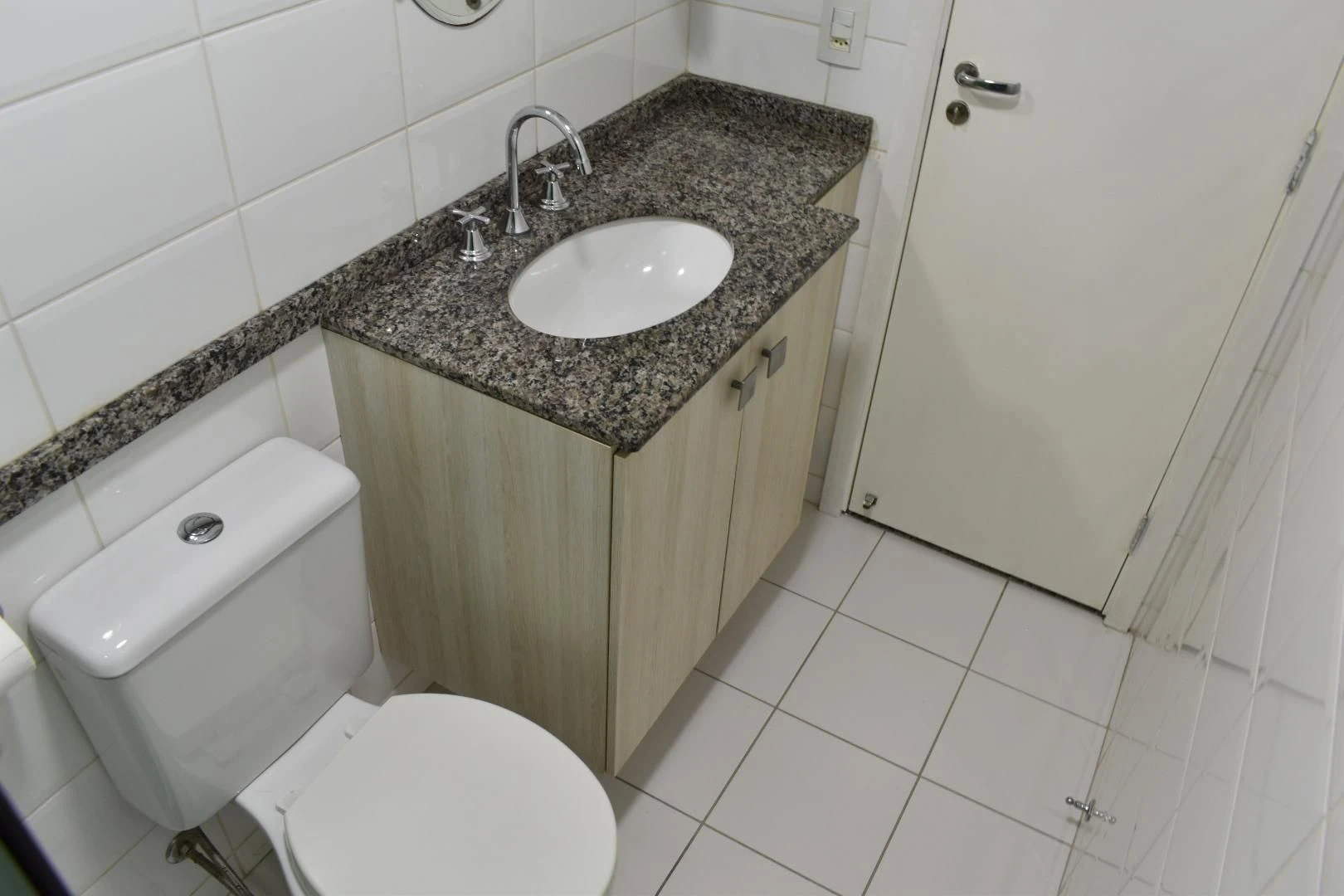 2-bedroom apartment with a home office in Curitiba — photo 36