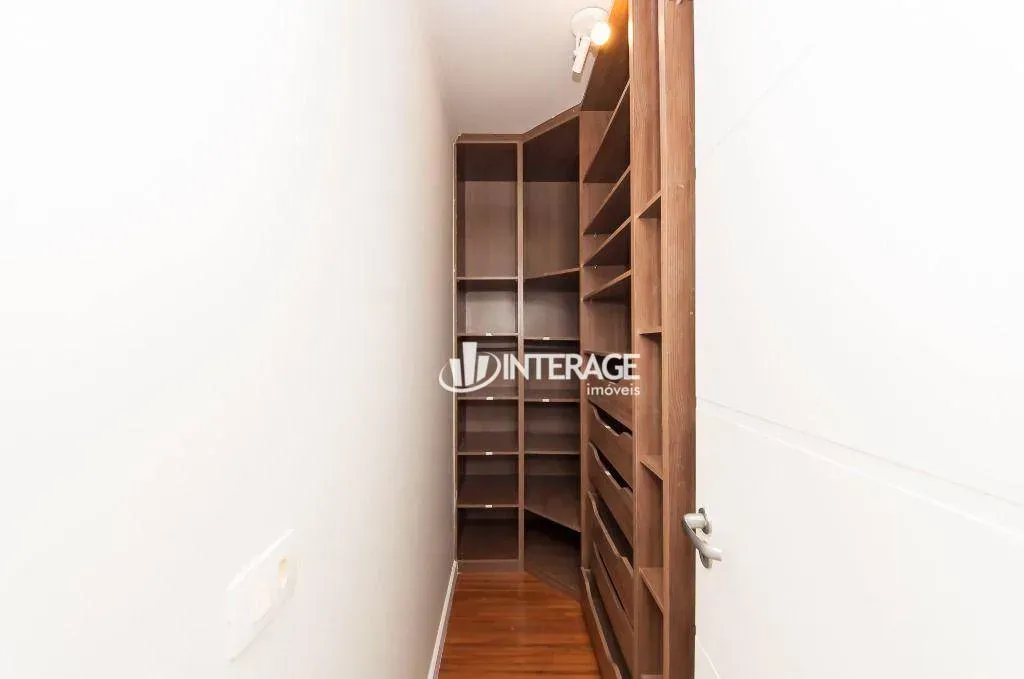 House with 3 bedrooms and a private garden — photo 10