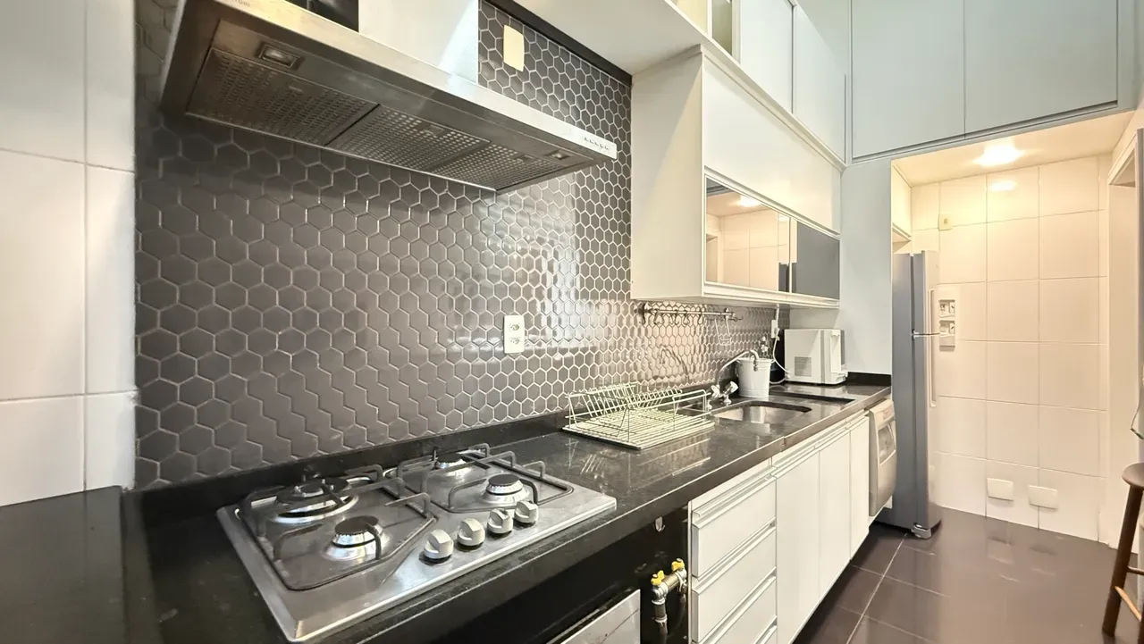 Furnished 103 m² apartment with 2 bedrooms and garden — photo 7