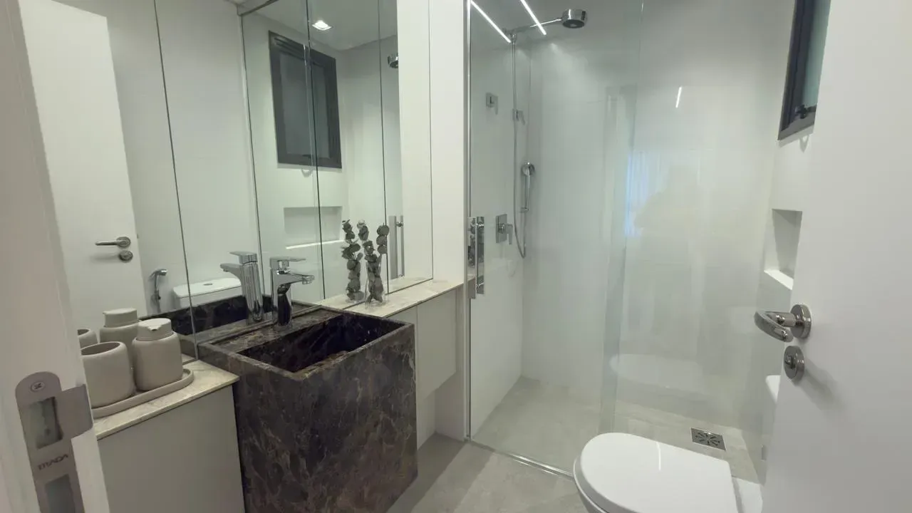 Furnished apartment with 2 bedrooms and 3 bathrooms