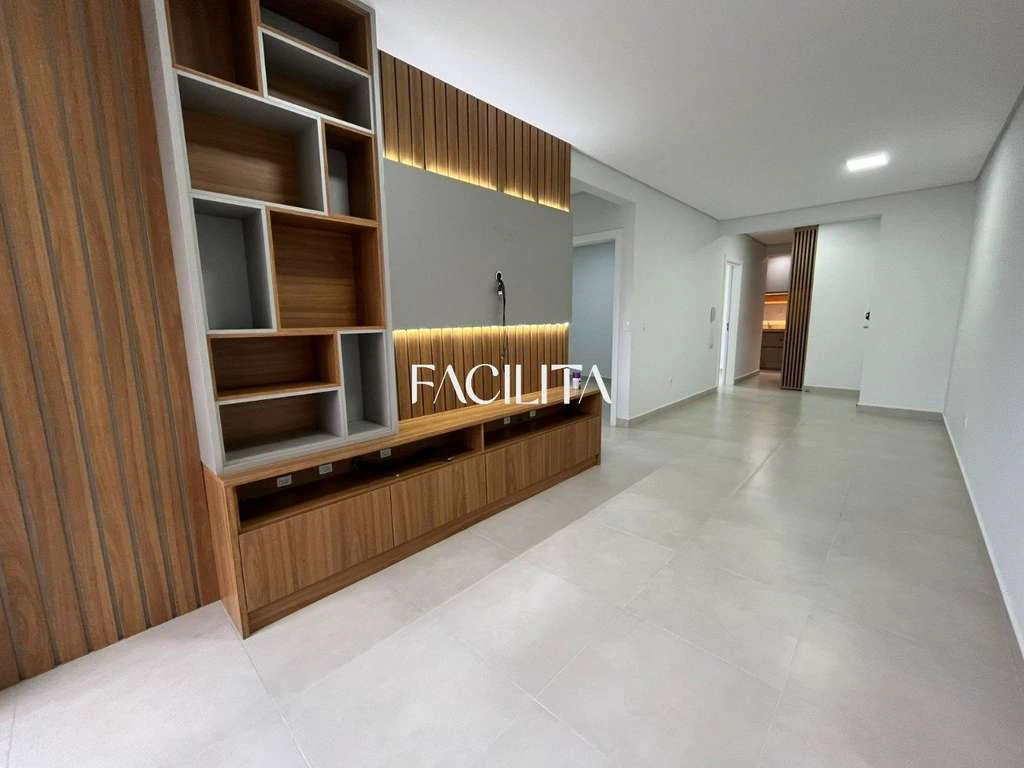 3-bedroom apartment with 1 en-suite bath and 2 parking — photo 2