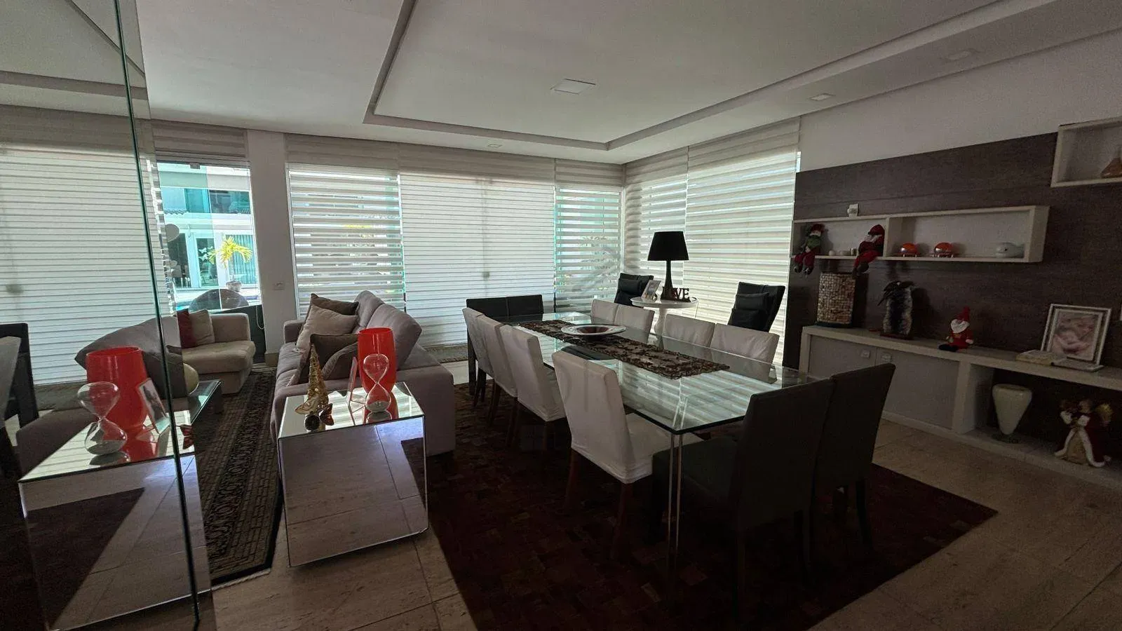 Furnished house 830 m² with 6 bedrooms and open kitchen — photo 42