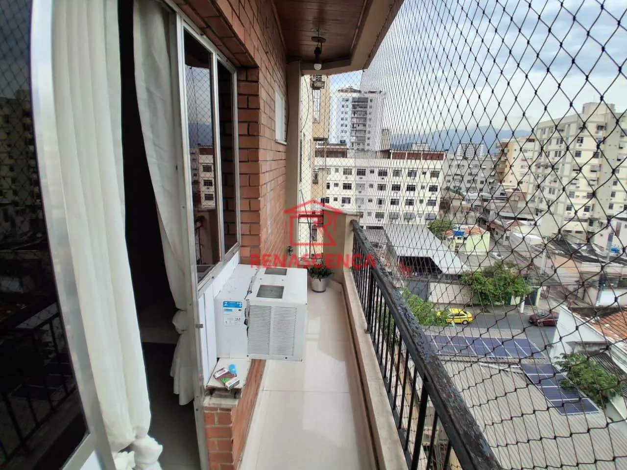 3-bedroom apartment with a bathtub in Rio de Janeiro — photo 18