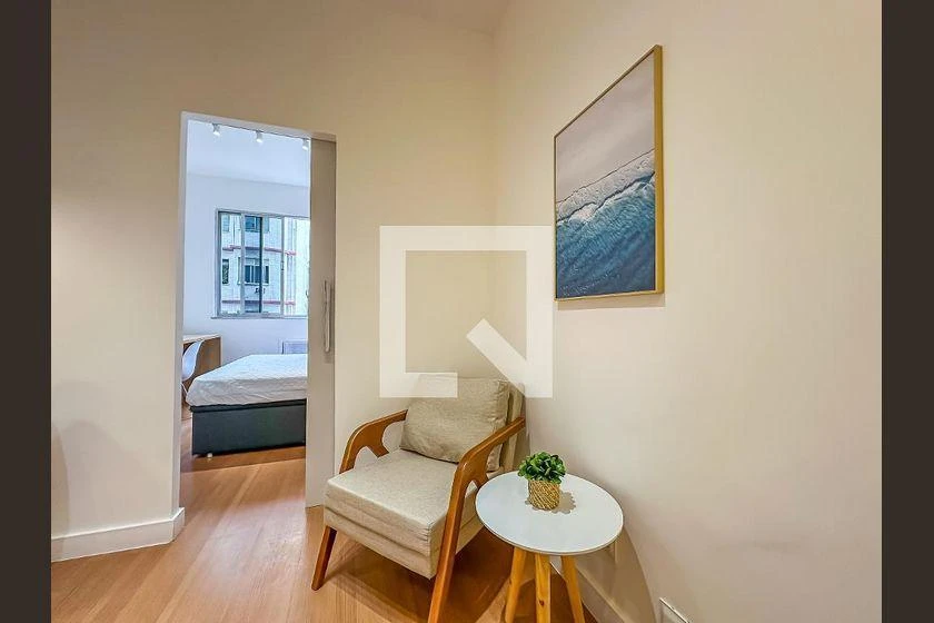 Furnished apartment, 35 m², with a home office — photo 17