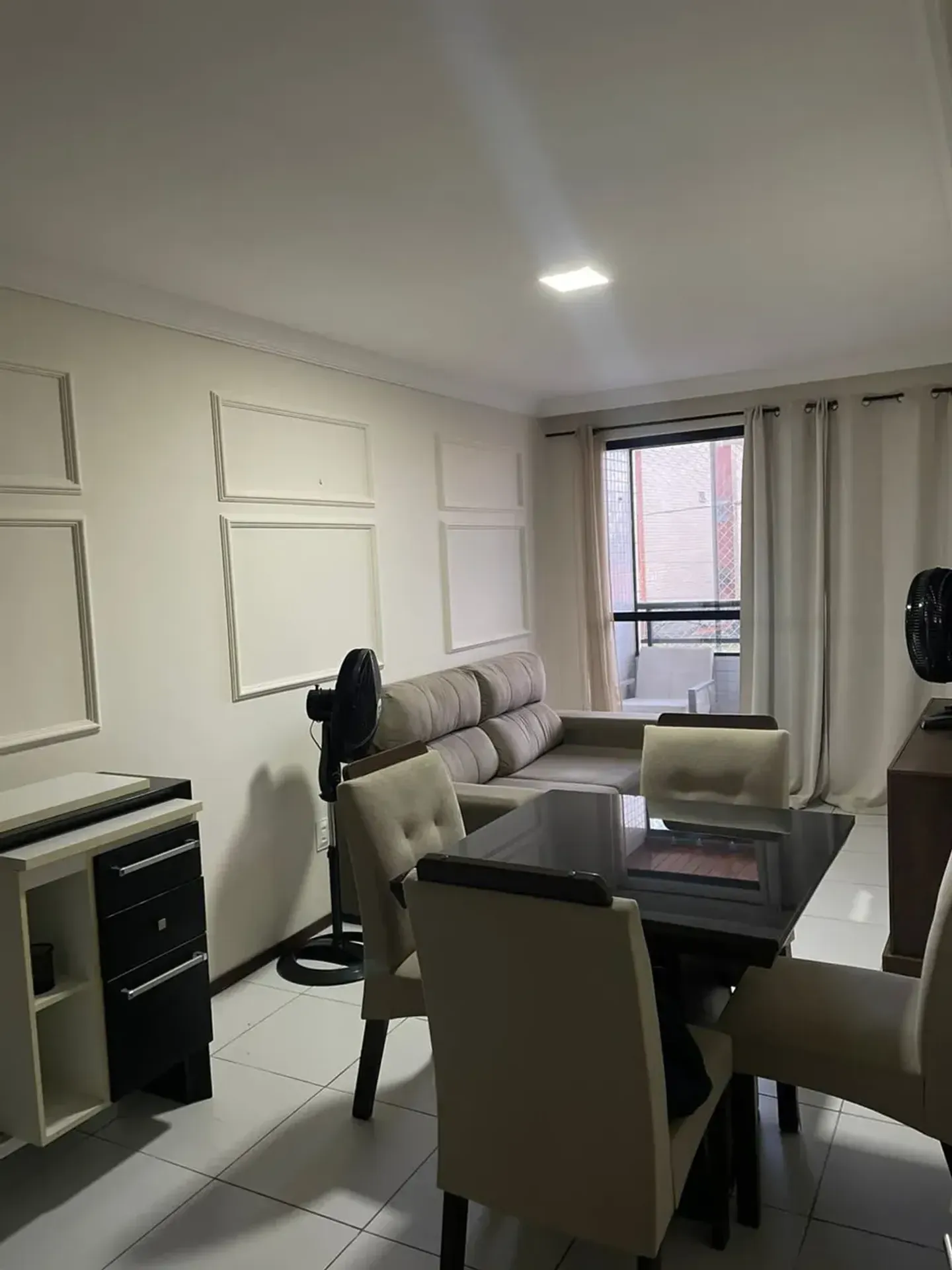 Furnished 1-bedroom apartment with city-facing windows