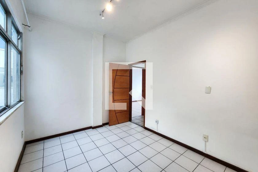 Duplex apartment for rent with 4 bedrooms and 360 m² — photo 31