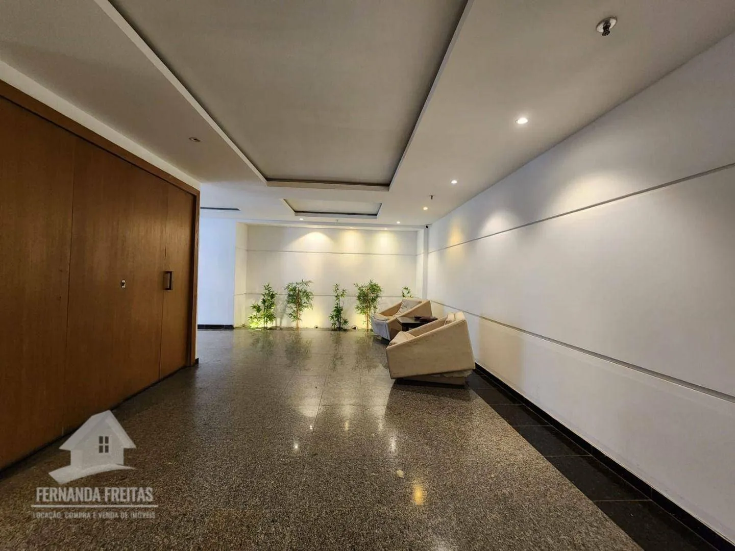 Furnished duplex penthouse with 3 bedrooms and 191 m² — photo 36
