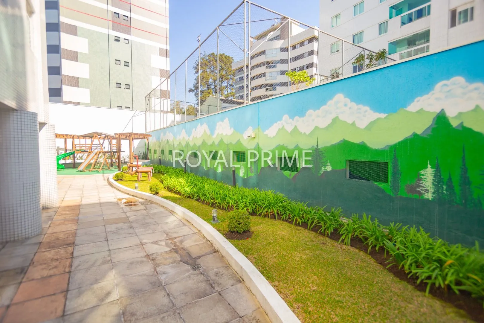 Apartamento de 3 dormitorios con cocina abierta y BBQ privado — photo 39