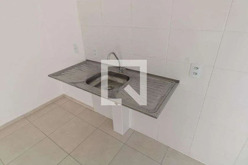 2-bedroom apartment in a building with a gym — photo 18