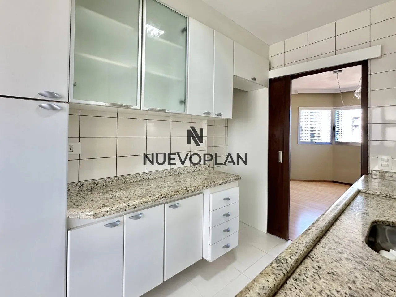 3-bedroom apartment with 1 suite, 2 bathrooms and parking — photo 12