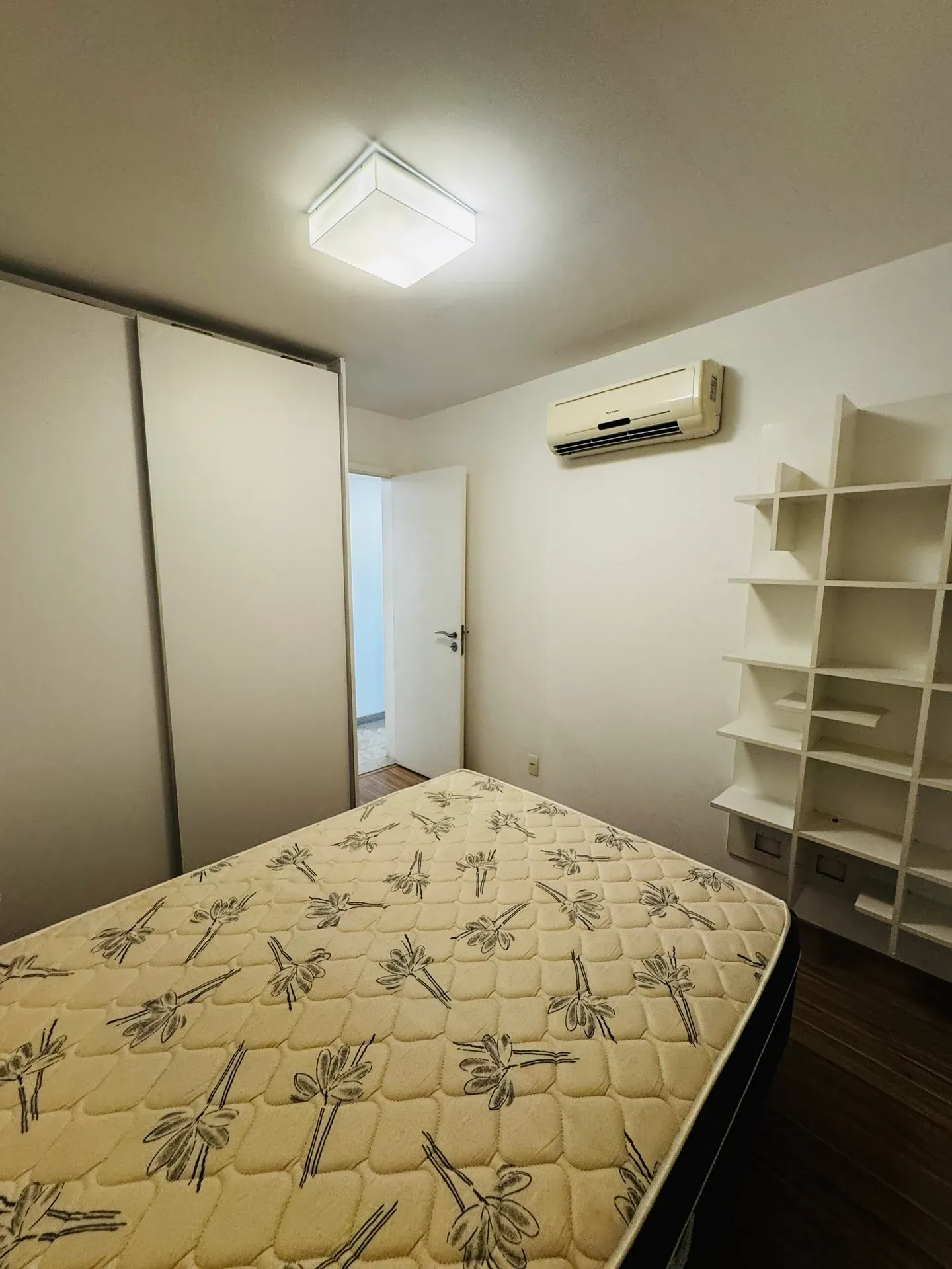 4-bedroom apartment with a park view in Rio de Janeiro — photo 3