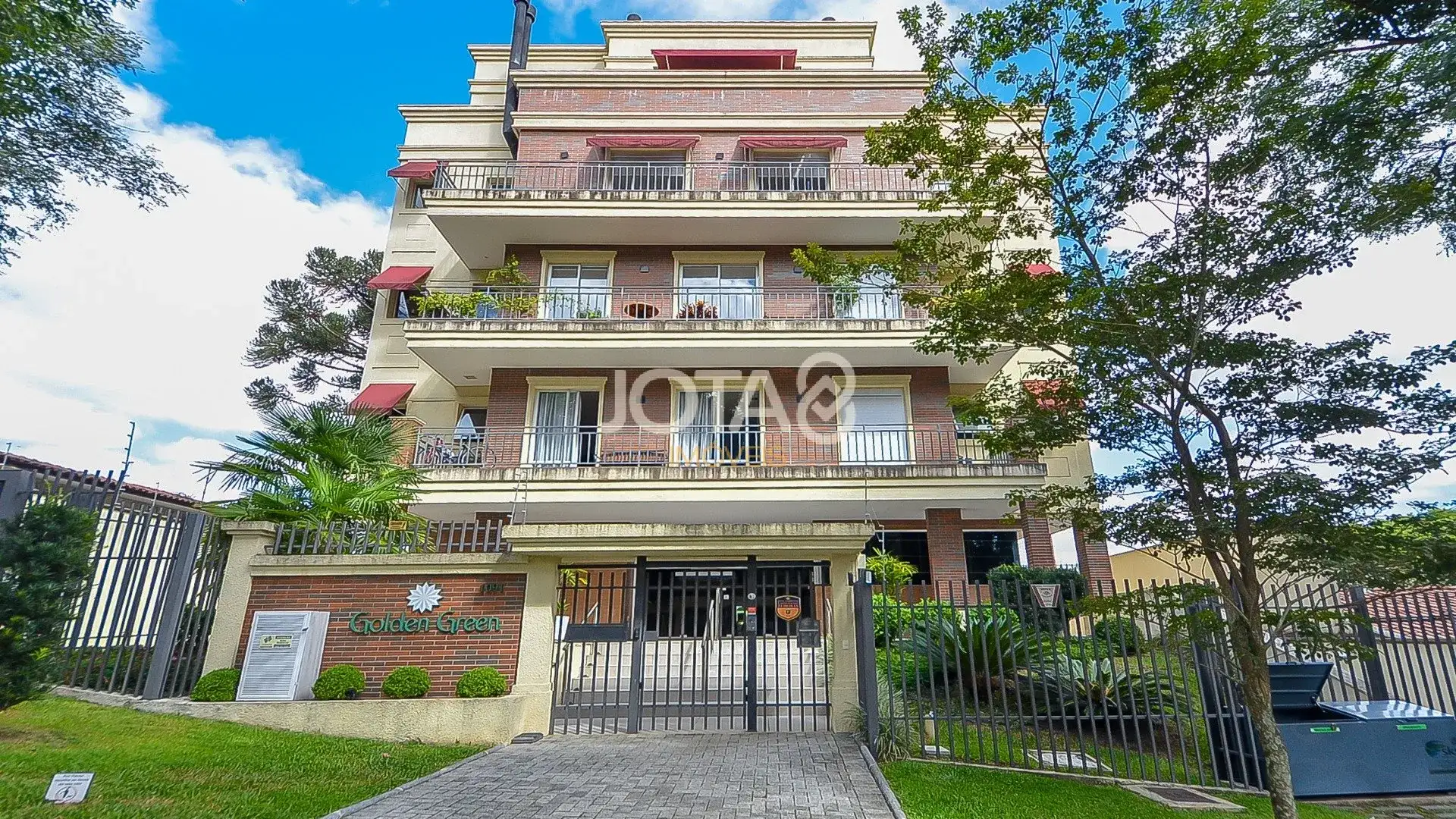 Duplex penthouse with 2 bedrooms and 231 m² rental — photo 30