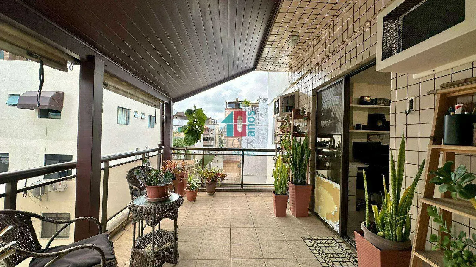 Furnished 3-bedroom apartment with balcony and 3 parking — photo 41