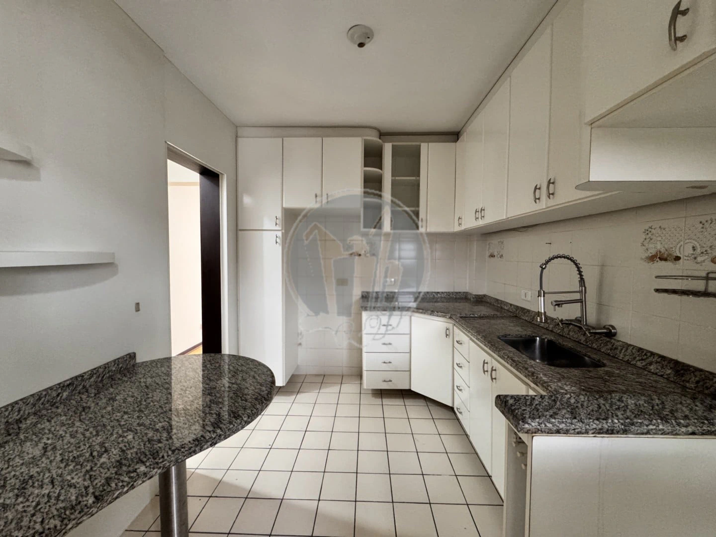 Departamento, 104 m², con piso de madera o laminado — photo 30