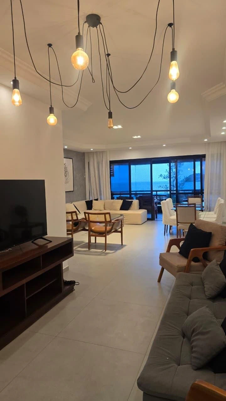 4-bedroom apartment in a building with a sauna — photo 12