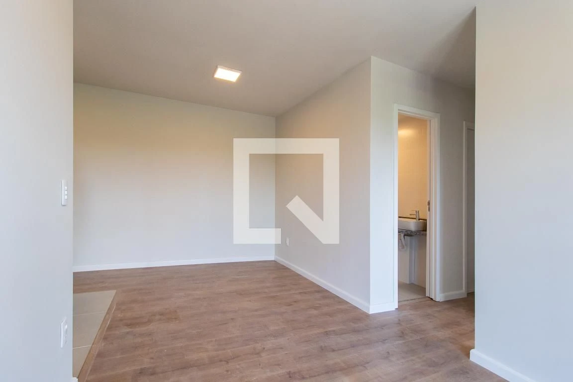 3-bedroom apartment with a park view in Curitiba — photo 13