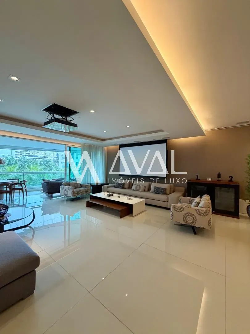 300 m² apartment with 4 suites and 3 parking spaces — photo 3