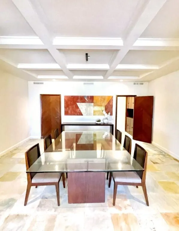 Ванна та 5 спалень: квартира 677 м² — photo 5