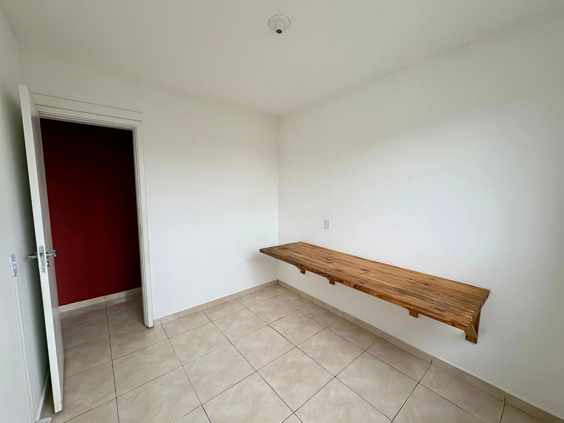 2-bedroom apartment with a mountain view — photo 18