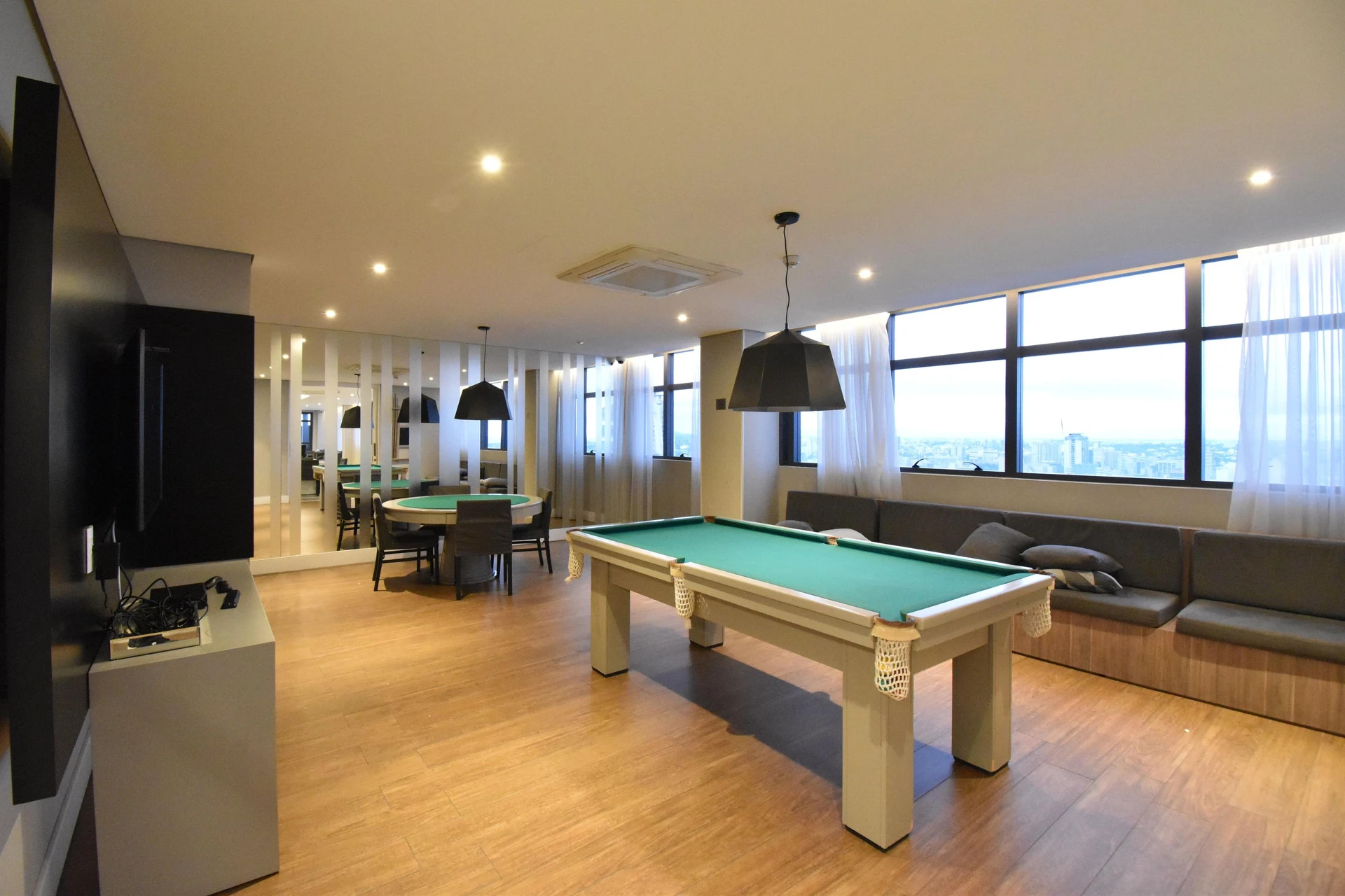Меблированная студия 35 м² — photo 21