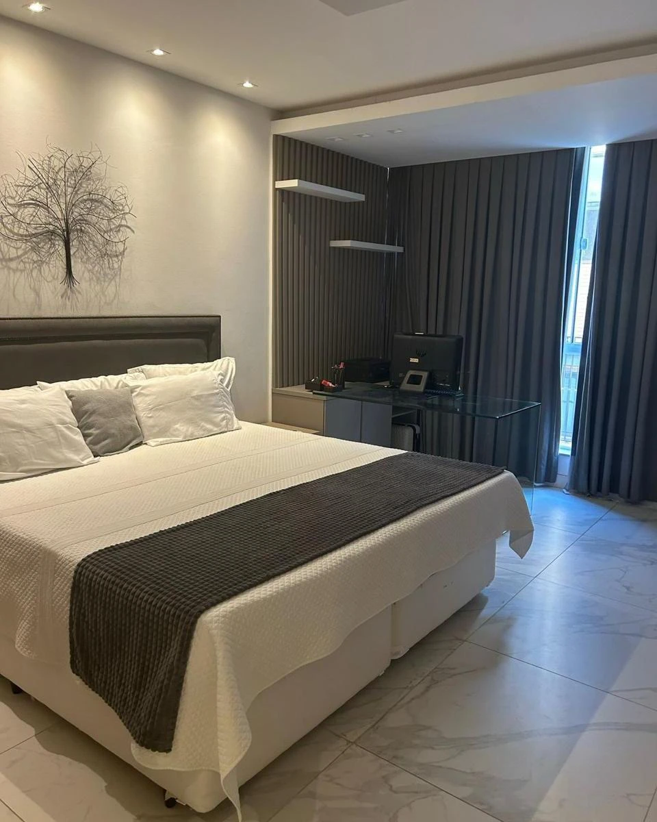 Furnished 250 m² apartment with 3 en-suite bedrooms — photo 6
