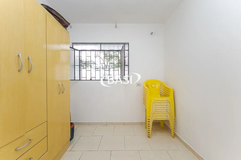 3-bedroom house with a washing machine in Curitiba — photo 17
