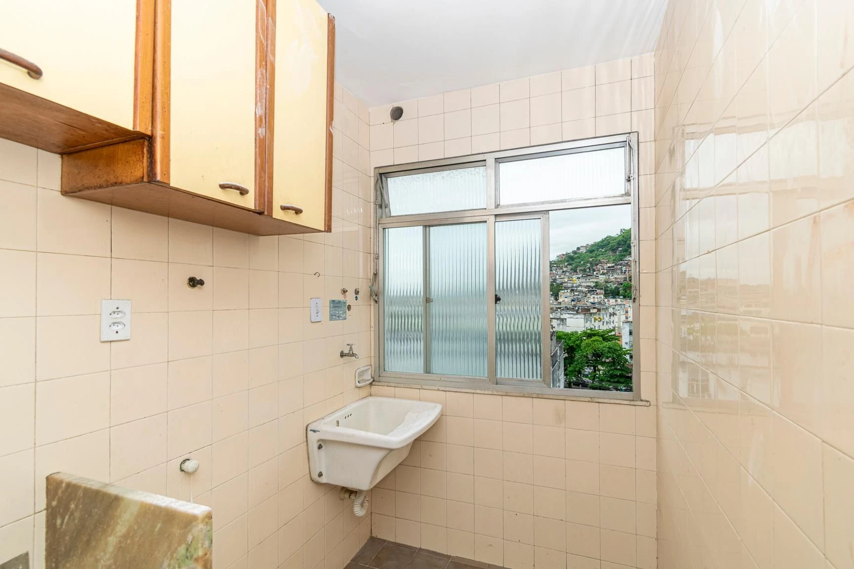 2-bedroom apartment with a mountain view in Rio de Janeiro — photo 18