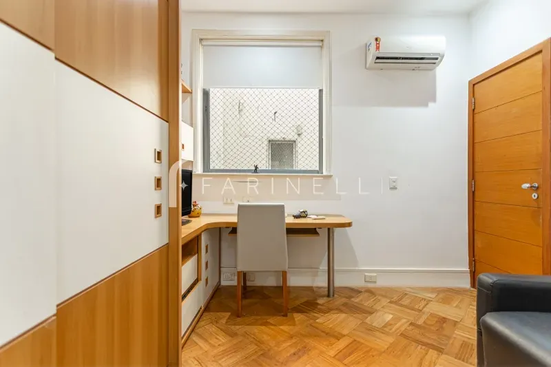 Apartamento de 4 quartos com janelas do chão ao teto — photo 8