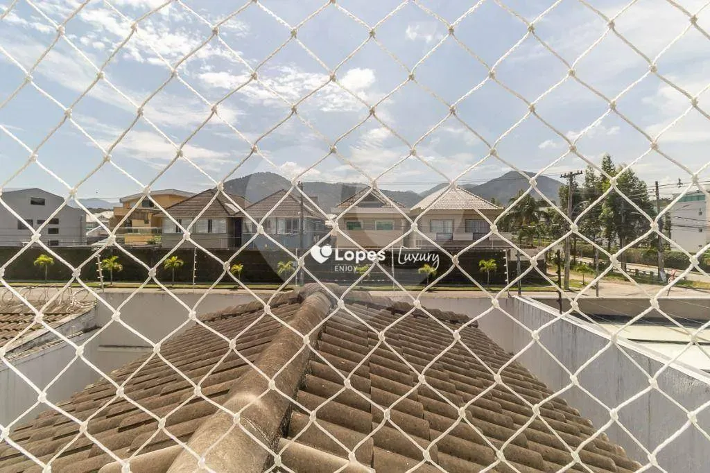 Unfurnished triplex house with 6 en-suite bedrooms and 820 m² — photo 45