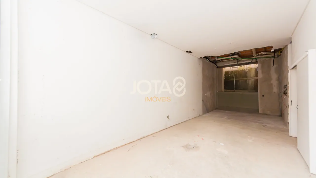 House with 2 bedrooms and a private BBQ area — photo 3