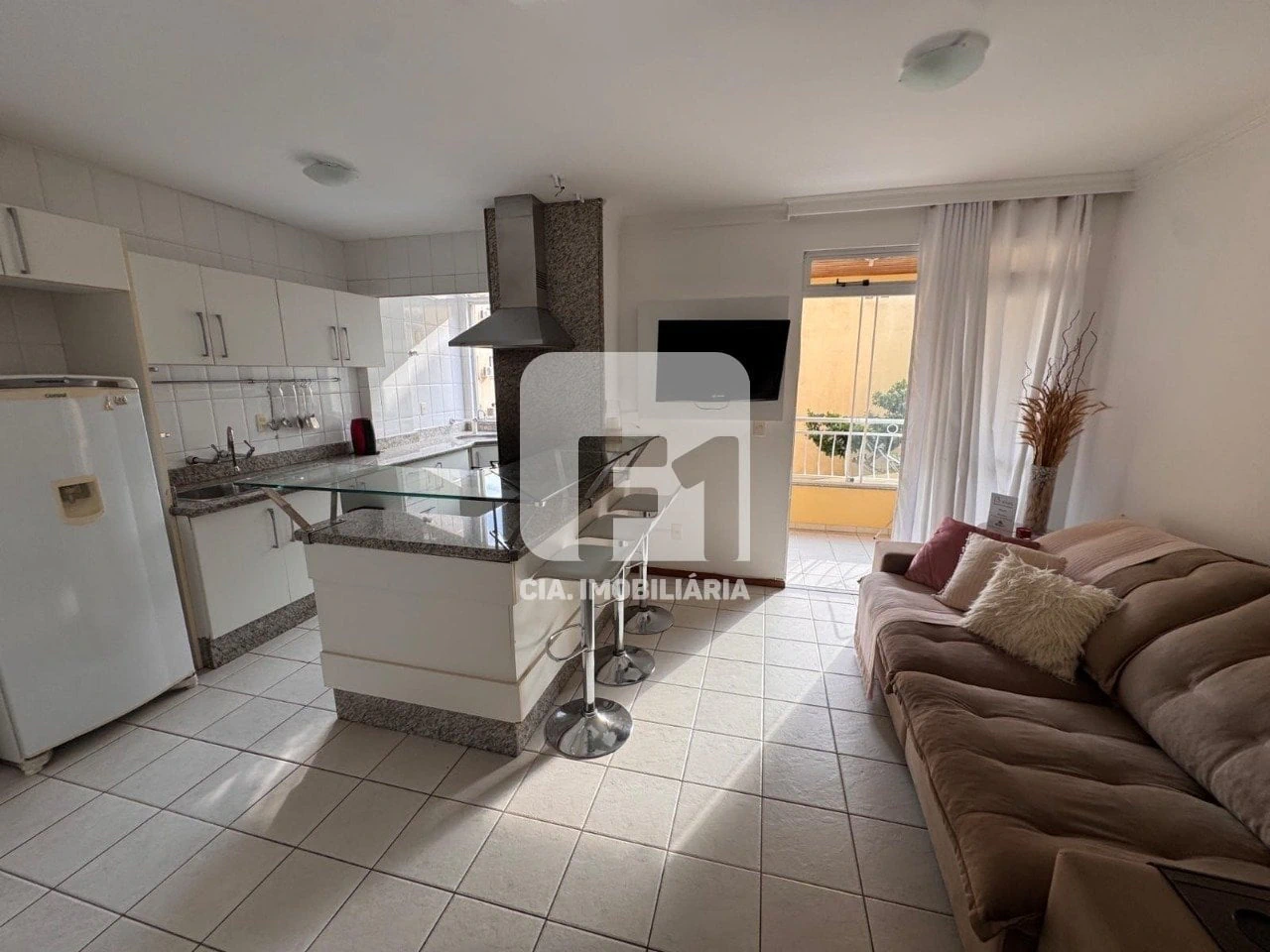 Apartamento amueblado de 1 dormitorio con cocina abierta — photo 2