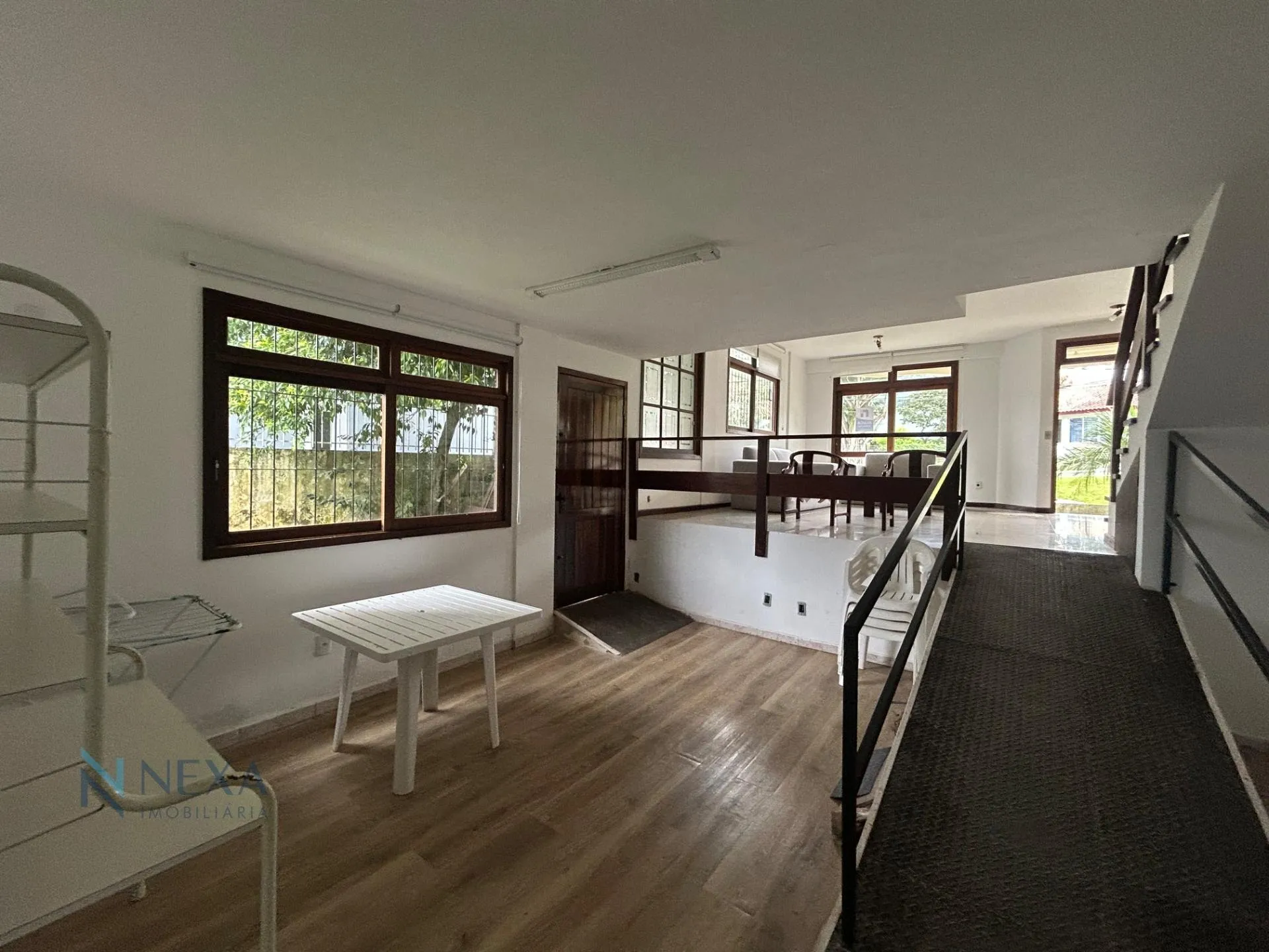 Затишний будинок 200 м² з 4 спальнями та балконом — photo 6