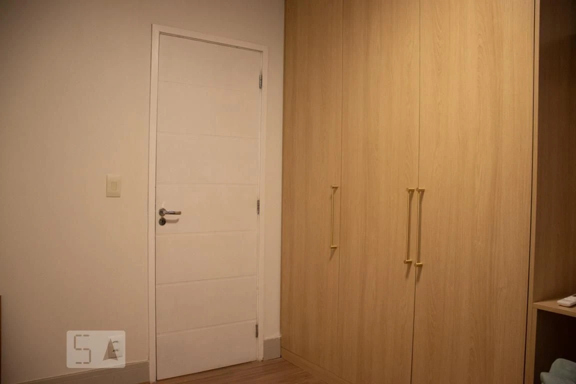 Furnished 2-bedroom apartment with enclosed glass balcony — photo 32