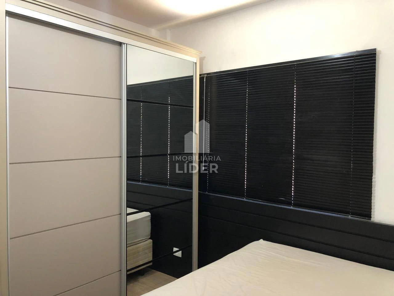 One-bedroom apartment with a washing machine — photo 5