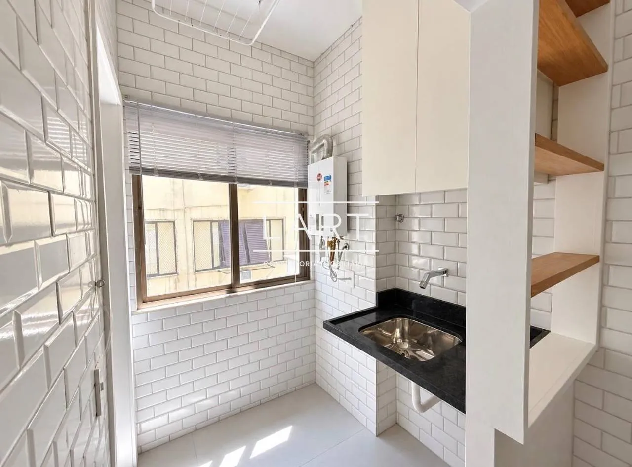 Apartment on the 6th floor with a glass-enclosed balcony — photo 13