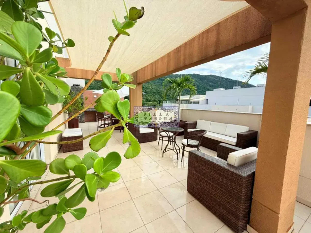 Furnished 3-bedroom duplex with open-plan kitchen — photo 62
