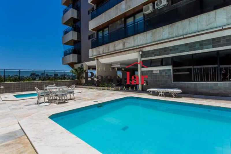 380 m² apartment with 4 en-suite bedrooms and 7 baths — photo 26