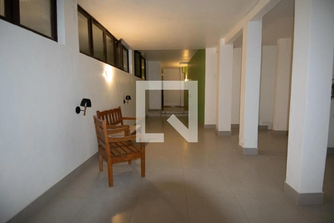 Furnished apartment with 2 bedrooms and 1 bathroom — photo 27