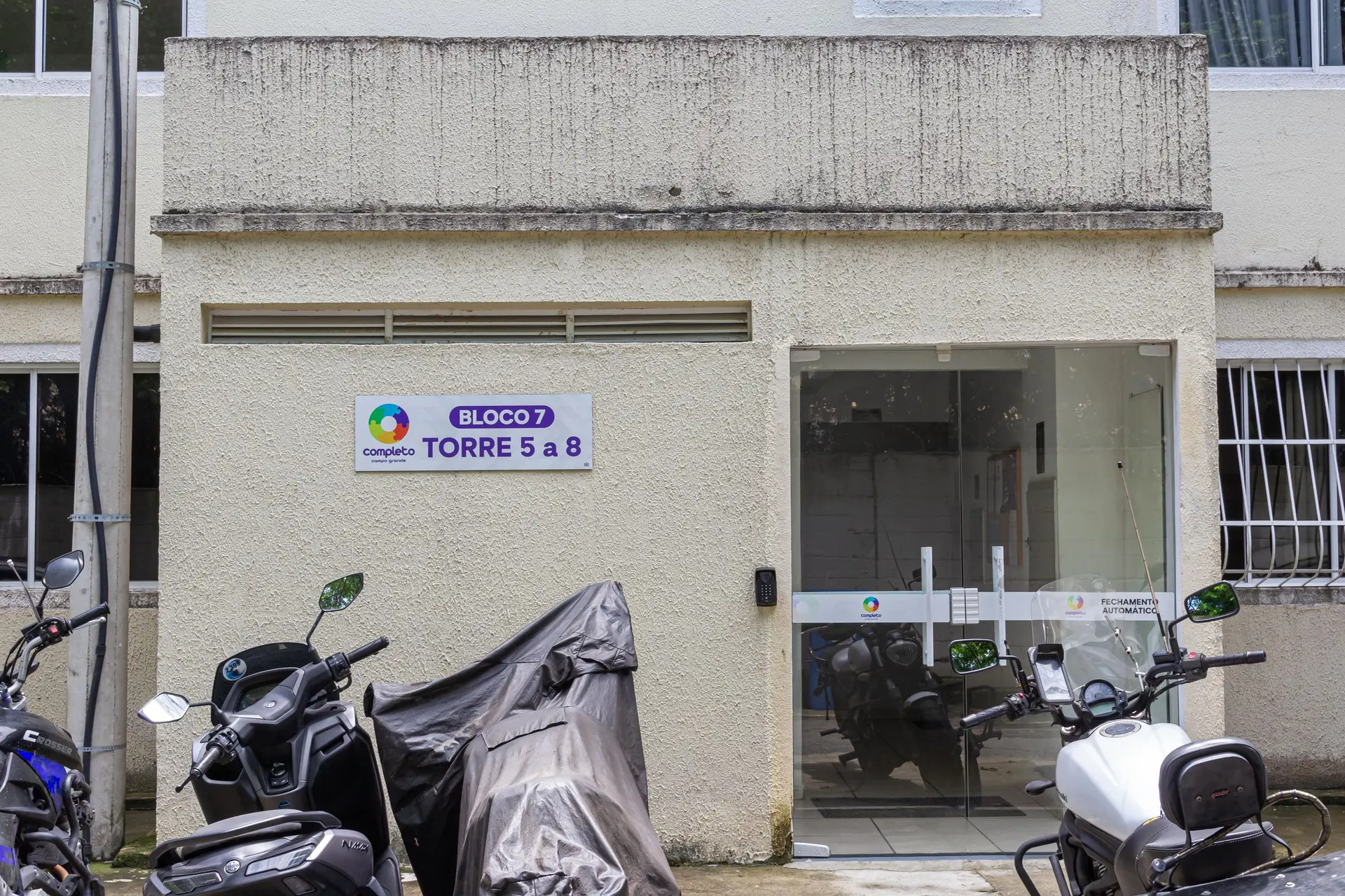 Apartamento mobiliado de 2 quartos em condomínio com piscina — photo 28