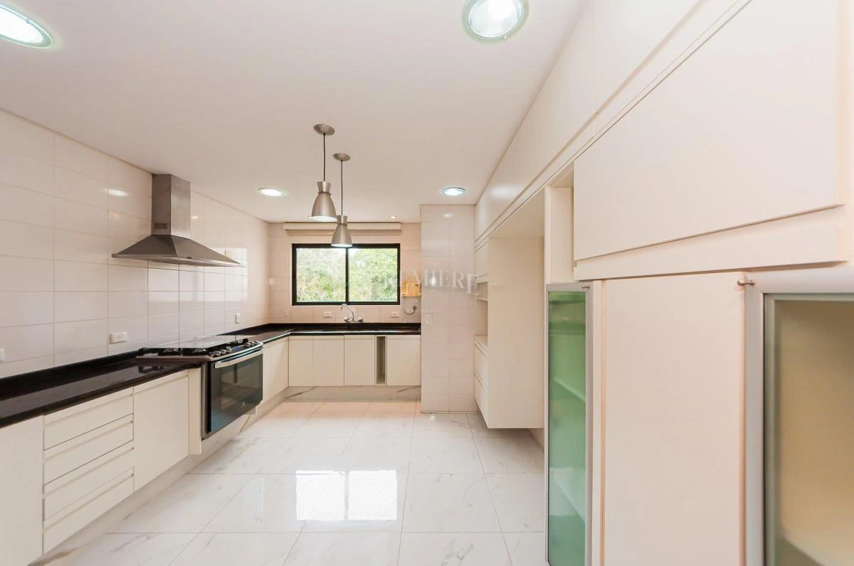 Балкон с грилем и 4 спальни: квартира 322 м² — photo 2