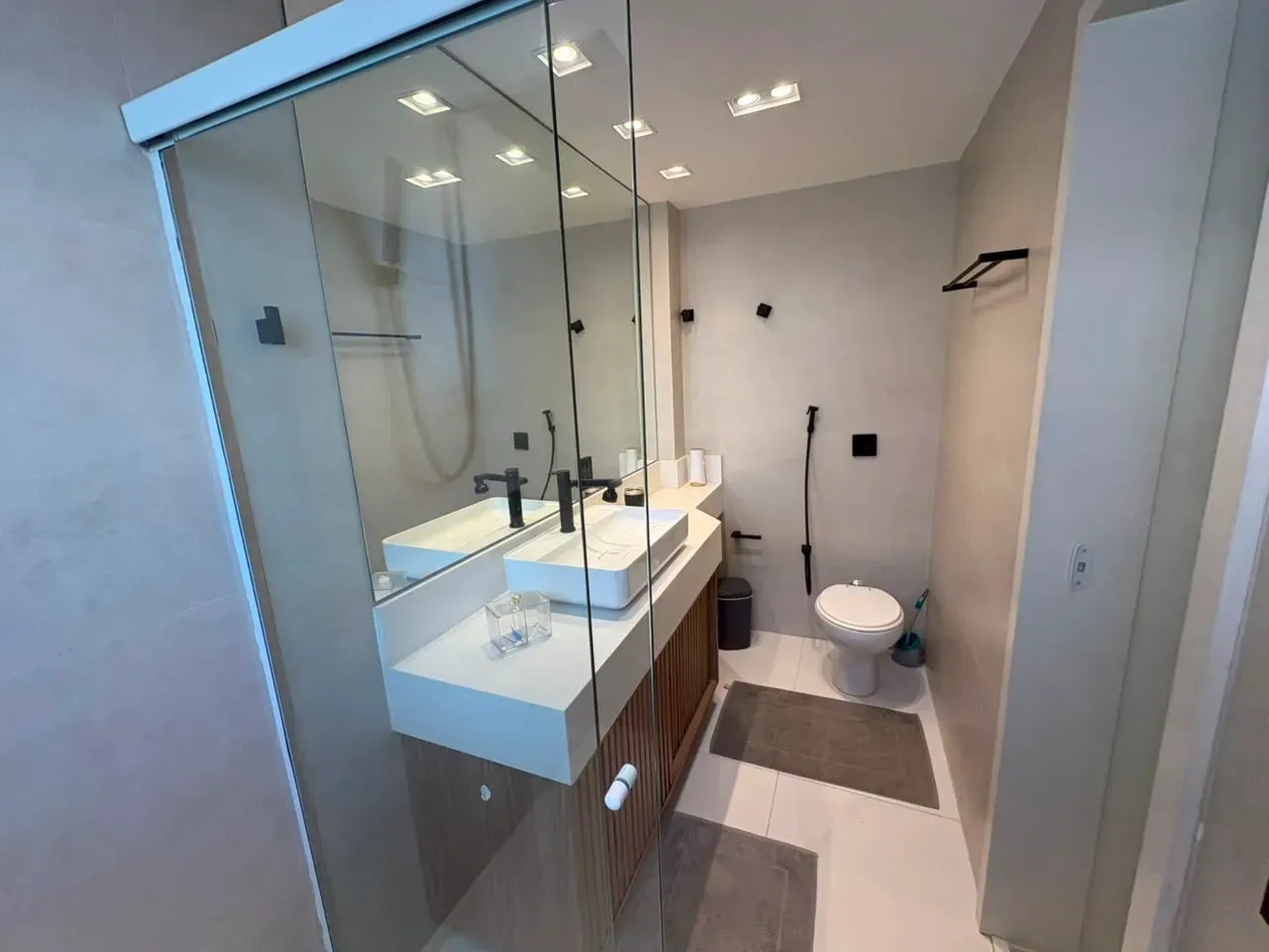 Furnished 266 m² house with 6 bedrooms and balcony grill — photo 62