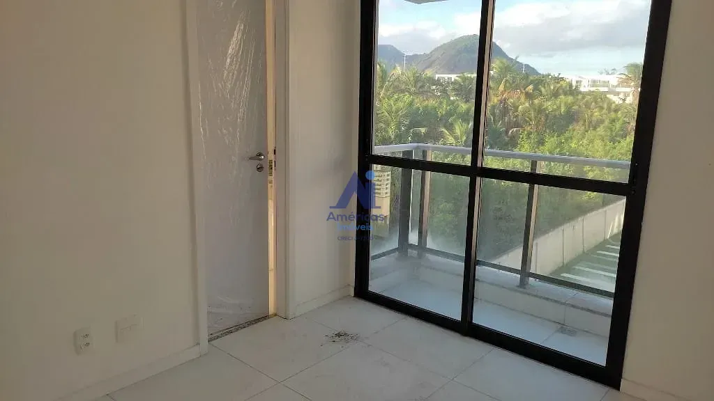 4-bedroom 178 m² apartment with 2 parking spots and balcony — photo 11