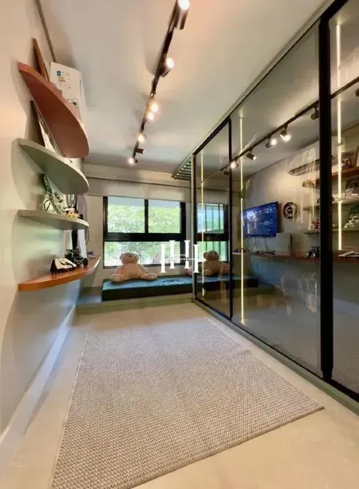 Furnished house, 800 m², with a bathtub — photo 33
